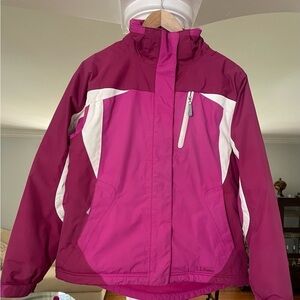 L.L.Bean women’s pink and white insulated puffer Jacket size medium